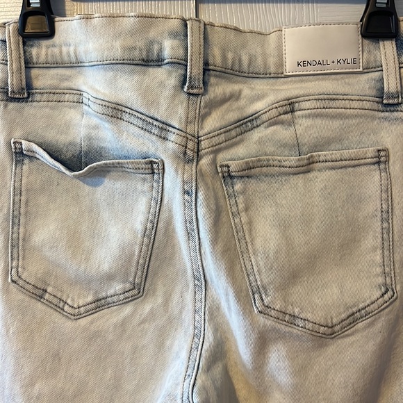 Kendall + Kylie Jeans The icon high-rise straight - Picture 5 of 11